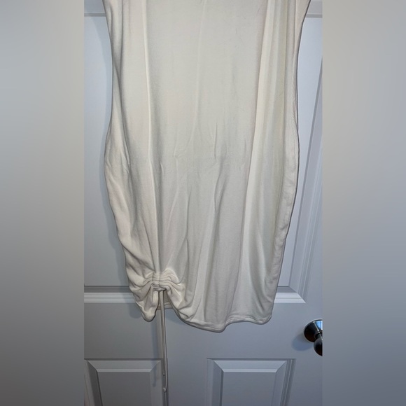 By Egreis Madani Dress - Picture 6 of 11